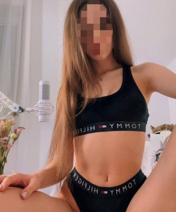 Верочка, 24 года